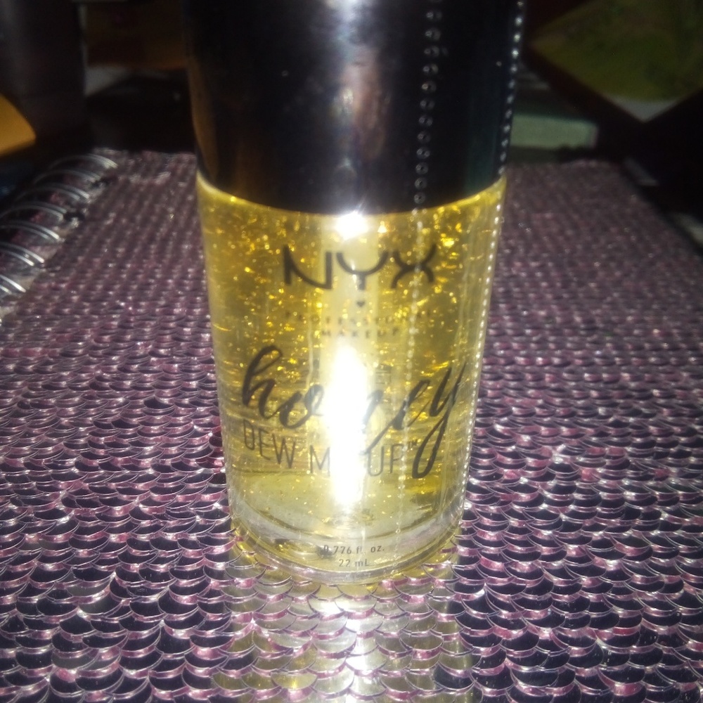 NWT NYX Honey Dew Me Up